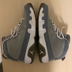 Jordan Retro 9 “Cool Grey” 2012